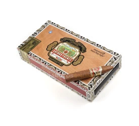 Charuto Arturo Fuente Rosado Magnum R58 - Caixa com 25