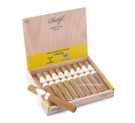 Charuto Davidoff Signature 2000 - Caixa com 10
