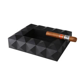Cinzeiro Geometric Preto