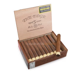 Charuto Rocky Patel The Edge Toro Corojo - Caixa com 20